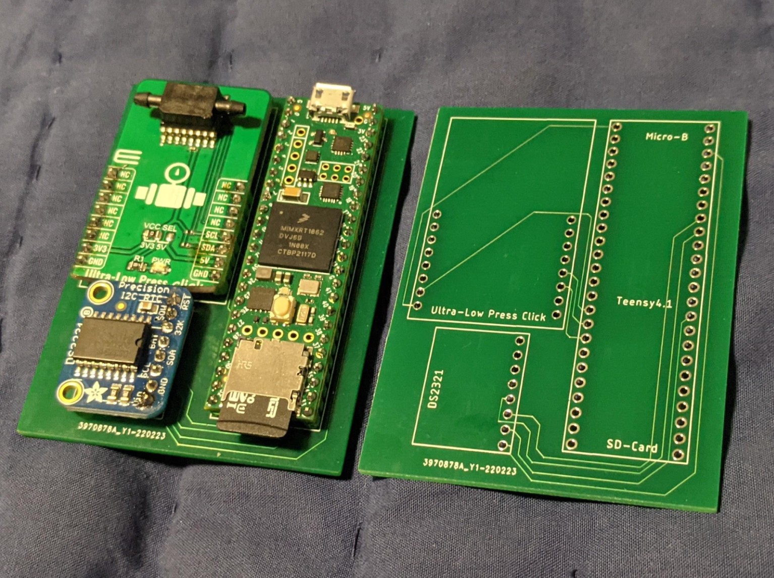 Sleep breath tracker device